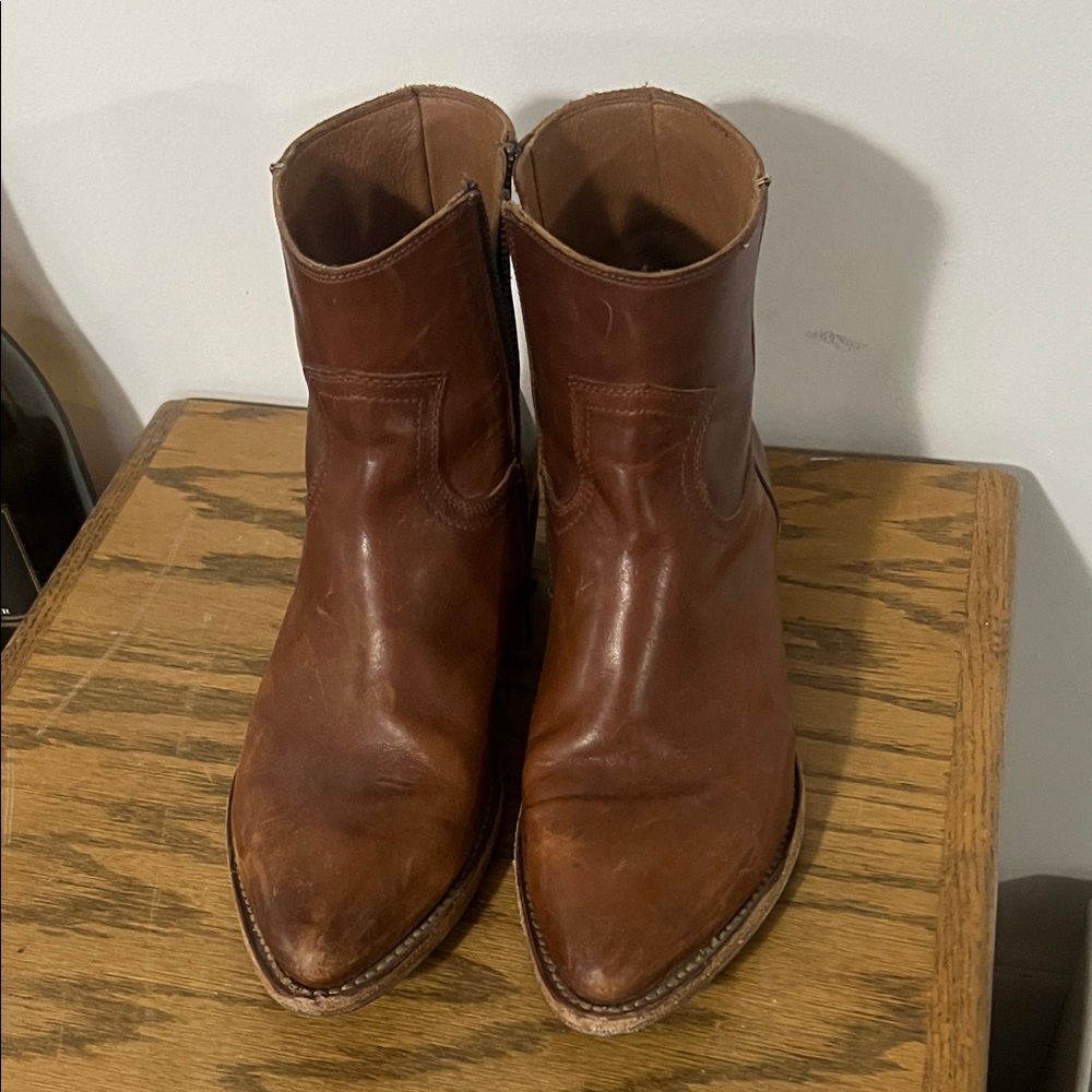 Women’s Brown Leather Frye Boots